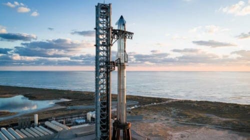 Kritik aşama geçildi! SpaceX’in dev roketi 11. testi kusursuz geçti