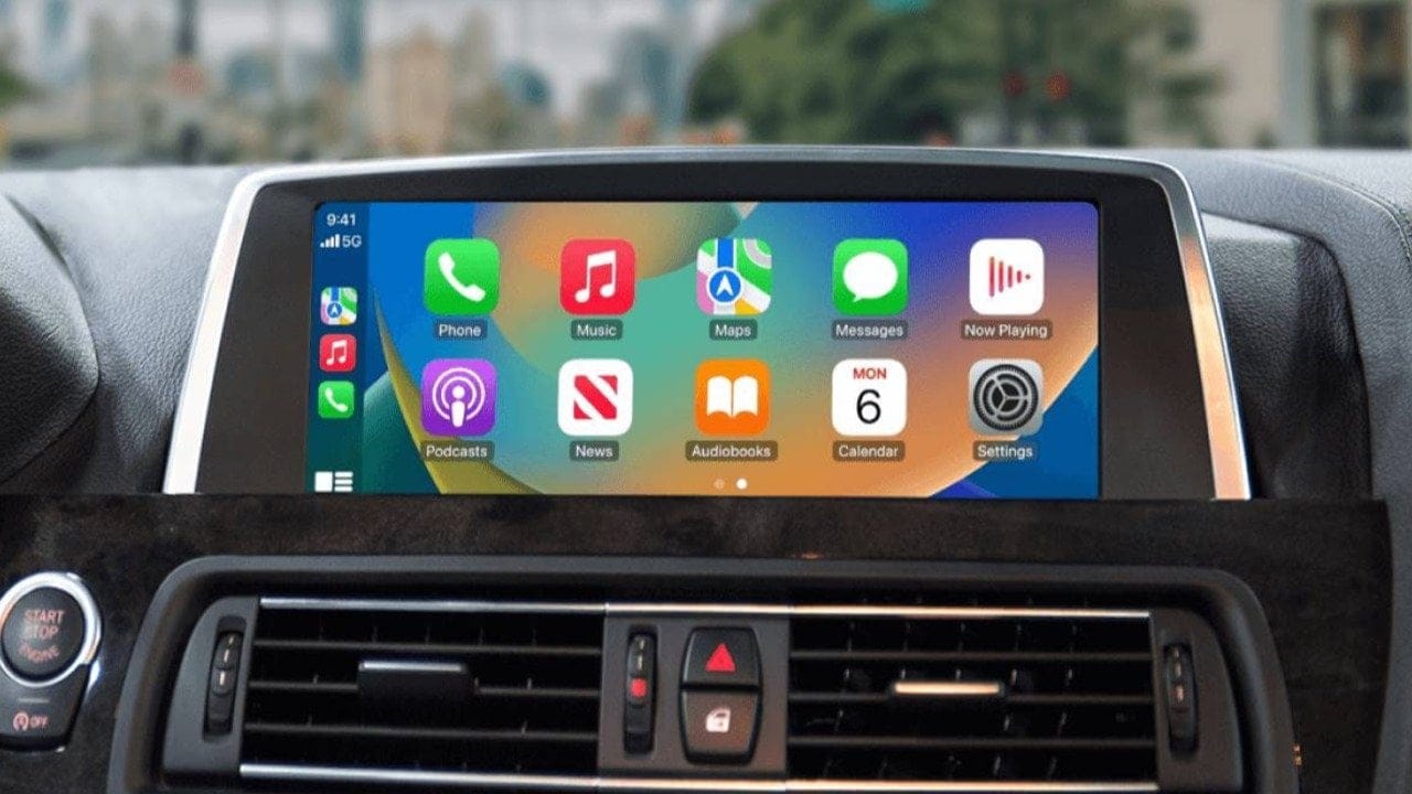 CarPlay güncelleniyor: Artık arabada video izlenebilecek!
