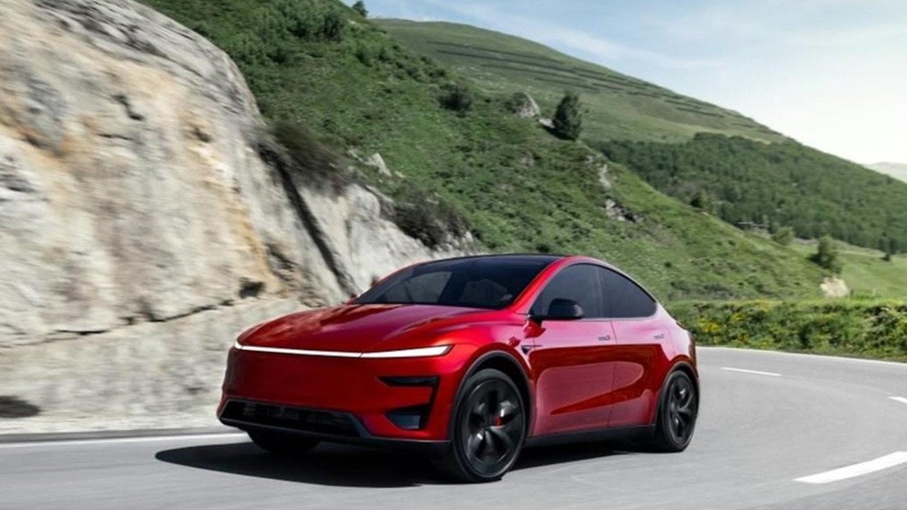 Tesla FSD 14.1.4 güncellemesi yayınlandı: İşte yeni özellikler