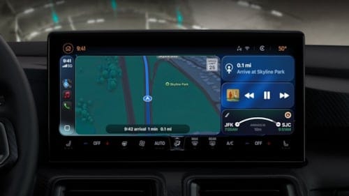 Apple CarPlay’e yeni özellik: Park sırasında video oynatma dönemi başladı