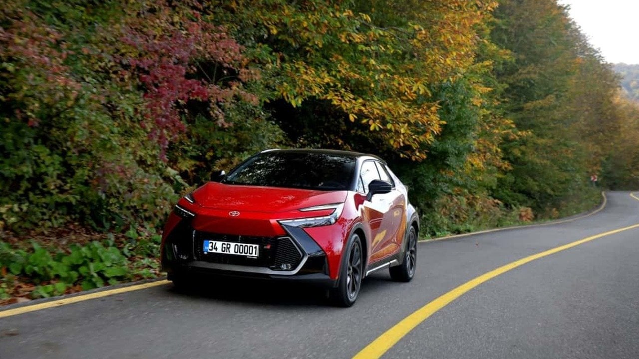 Yeni Toyota C-HR Hybrid GR SPORT Türkiye’de satışta!