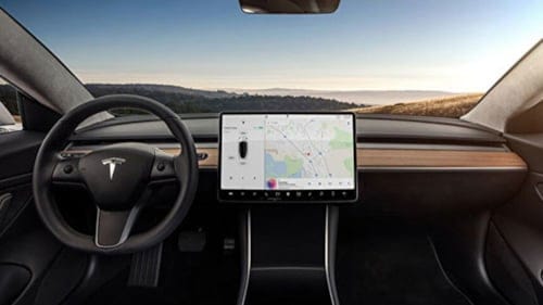 Tesla, otomatik güncellemelerde Wi-Fi zorunluluğunu kaldırdı