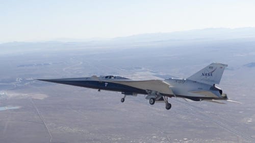 NASA, sessiz süpersonik uçak X-59'un ilk uçuşunu paylaştı