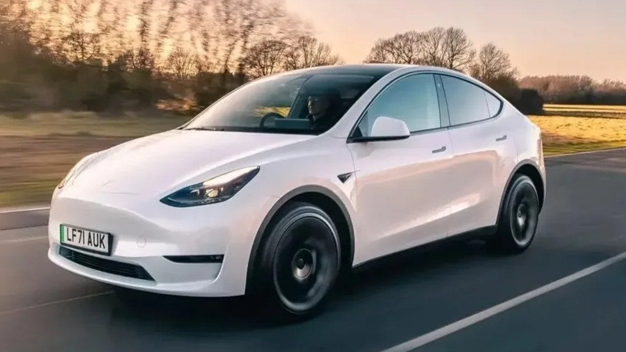 Uygun fiyatlı olması bekleniyordu: Yeni Tesla Model Y Türkiye fiyatı açıklandı