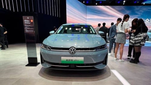 Volkswagen yeni hibrit Passat ePro'yu tanıttı! İşte özellikleri...
