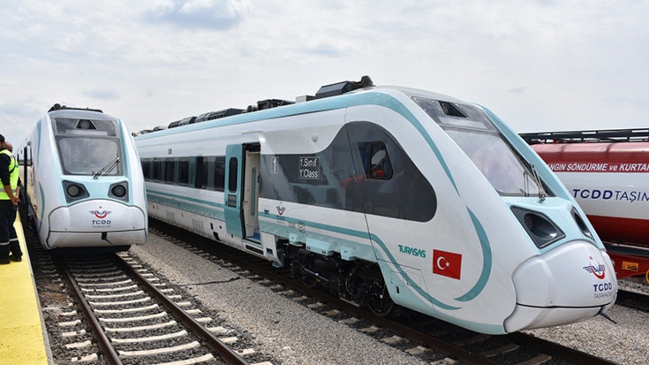 Türkiye 2053’te 48 saatte hızlı trenle tamamen dolaşılabilir hale gelecek
