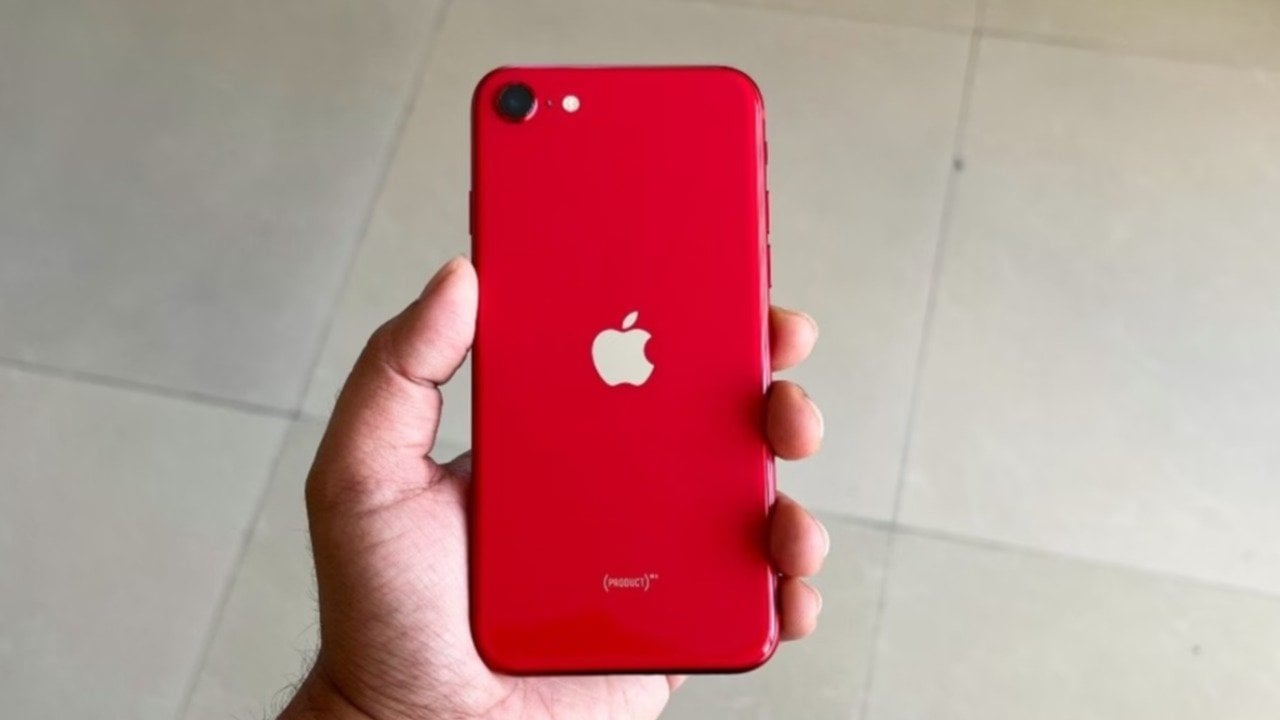 Apple'dan sürpriz karar! iPhone SE rafa kaldırıldı