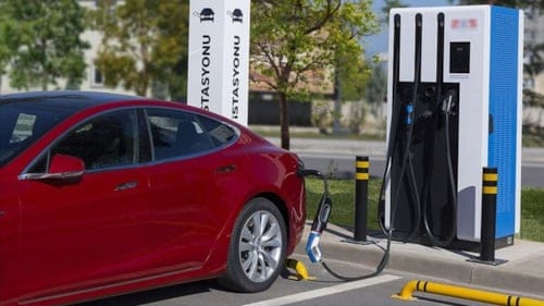 Elektrikli otomobil sahipleri dikkat: Şarj yüzde 85'i geçtiğinde sonlandırılabilecek!