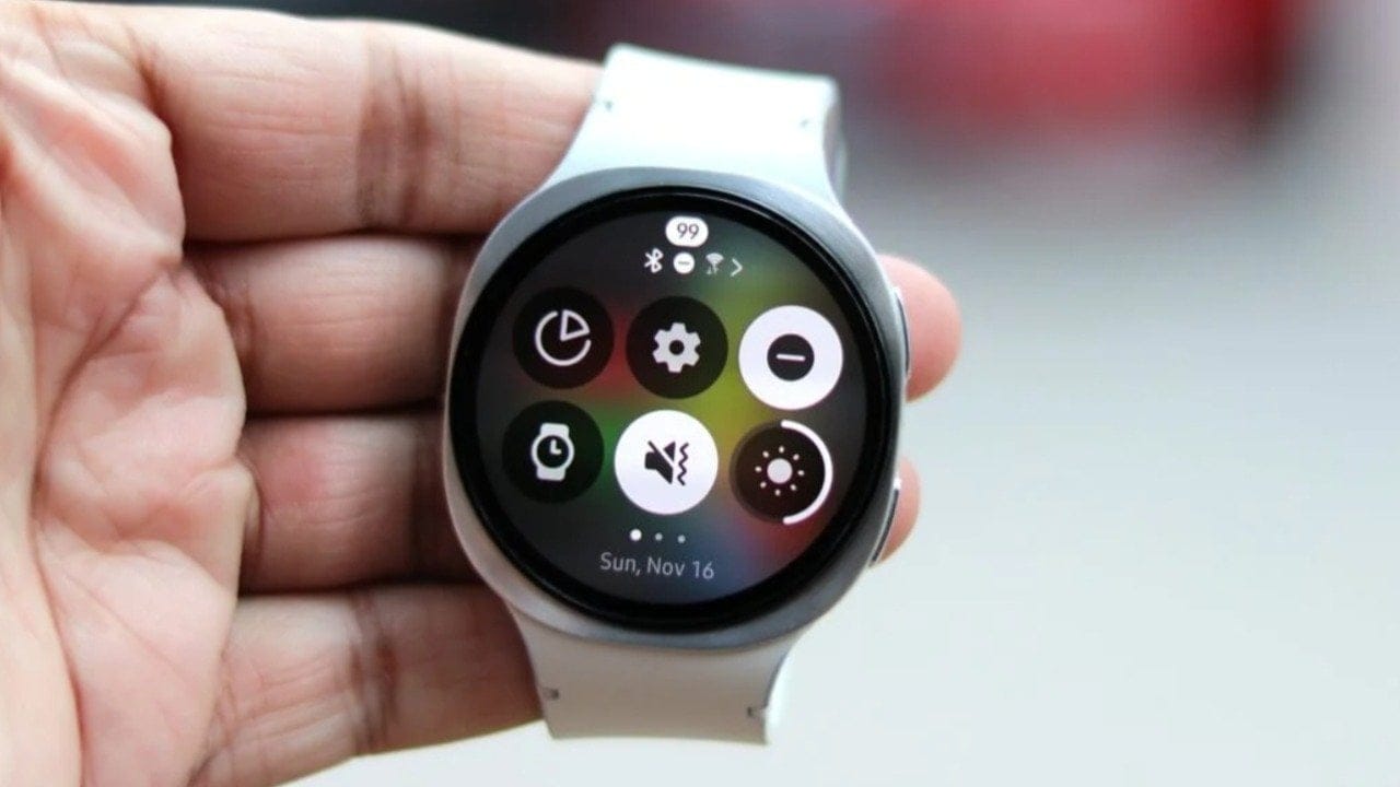 Google, Wear OS 6.1 güncellemesini yayınladı: İşte dikkat çeken yenilikler