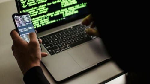 Uygulamalar mikrofonu gerçekten dinliyor mu? Reklamların ardındaki teknoloji