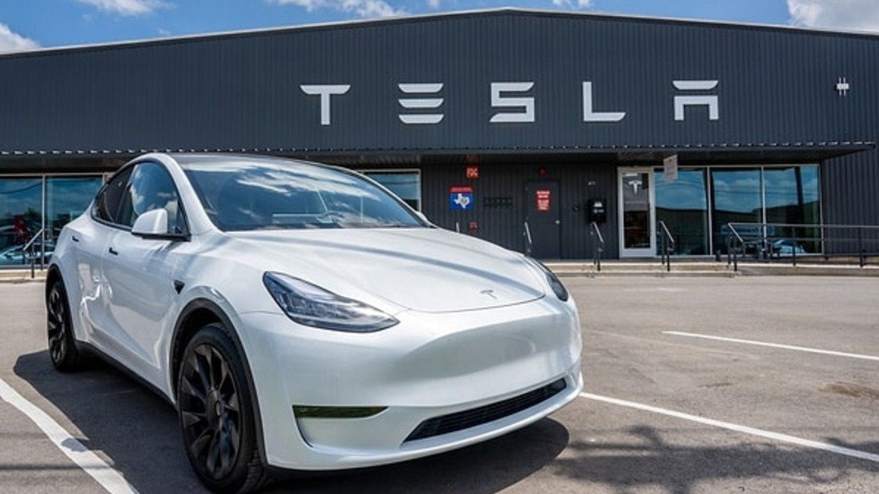 Tesla Türkiye’den yıl sonu kampanyası: Geliştirilmiş Otopilot ücretsiz!