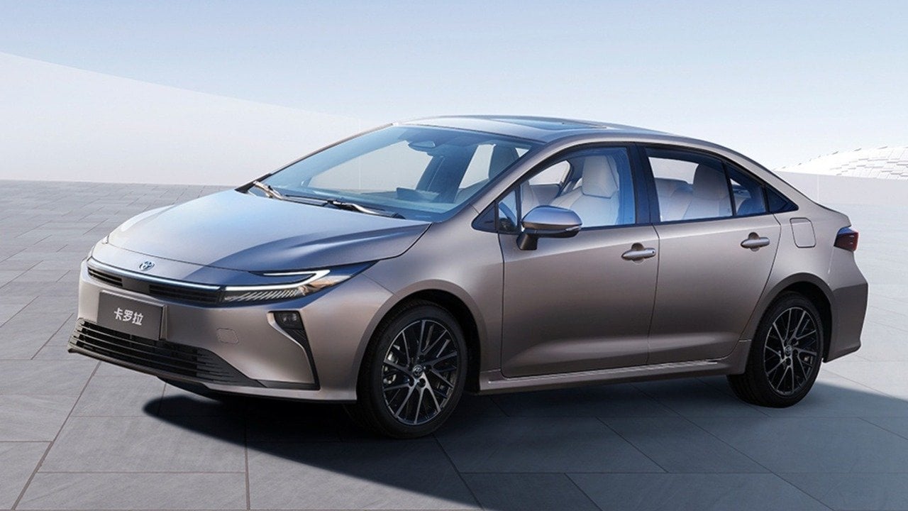 Yenilenen Toyota Corolla satışa çıktı! 1.000 km menzil, uygun fiyat
