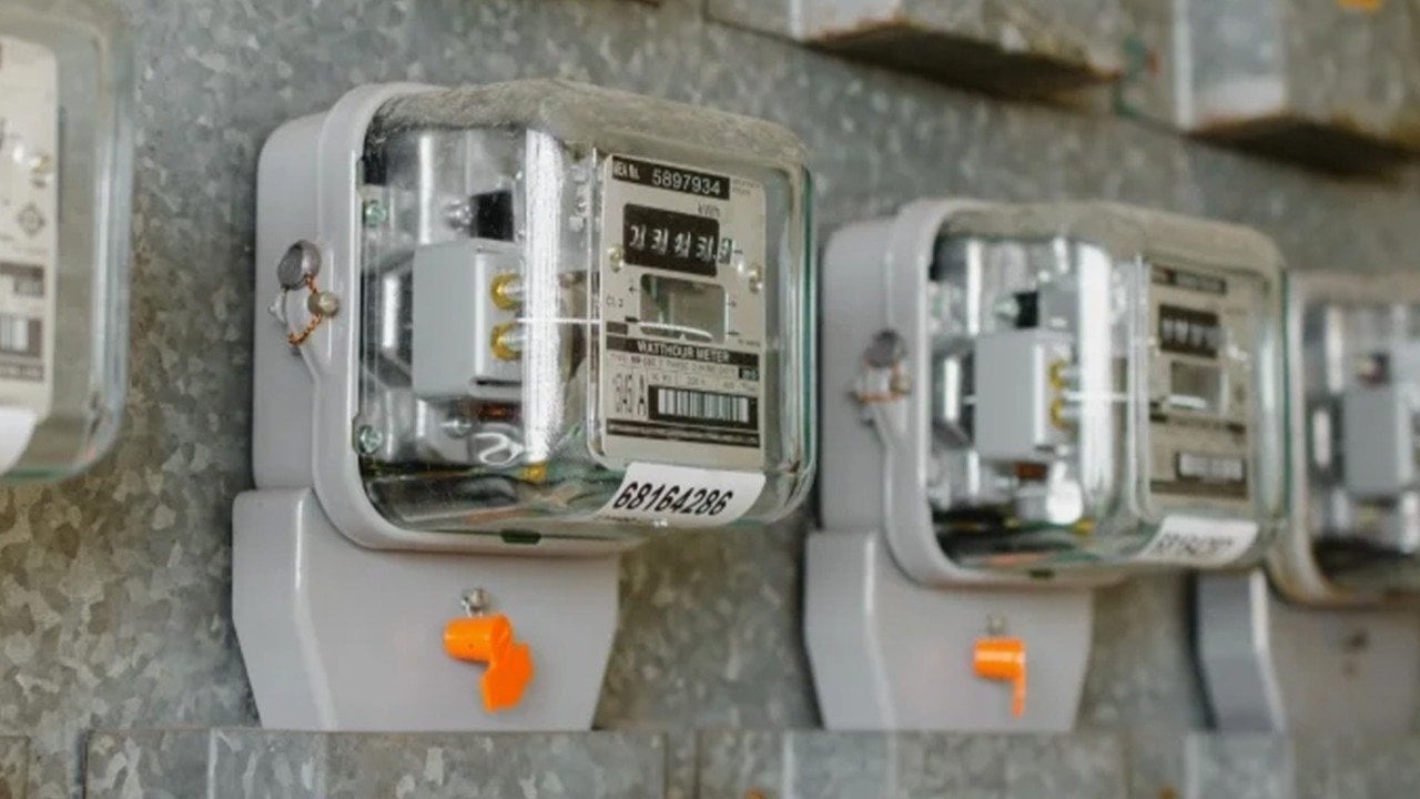 Elektrik aboneliğinde yeni sistem! Tüketici limiti düşürüldü