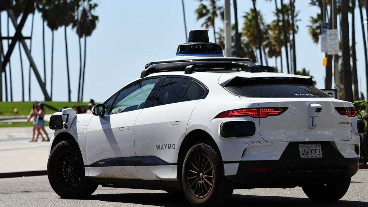 Waymo, robotaksilerinde Gemini tabanlı yapay zeka asistanını test ediyor