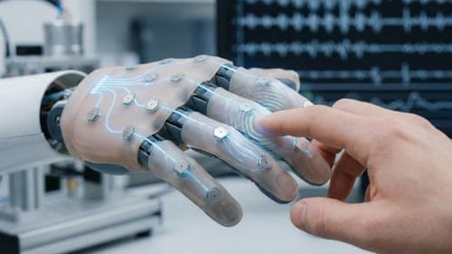 Robotlar için acı ve hasarı algılayabilen yapay deri geliştirildi