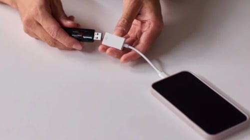 Akıllı telefonunuzun USB portuna asla takmamanız gereken 5 şey