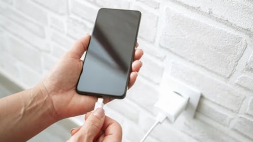 Telefonunuz yavaş mı şarj oluyor? USB kablonuzun hızlı şarj özelliğine sahip olup olmadığını anlamanın yolları