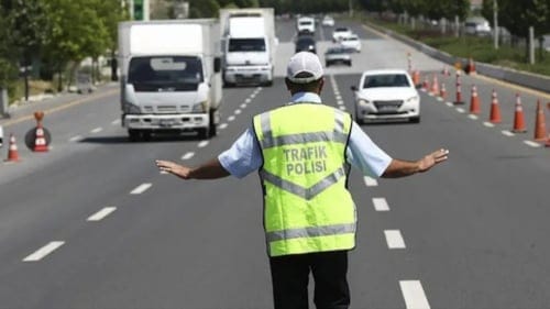 Sürücüler dikkat: 10 madde kabul edildi, trafik cezaları ağırlaşıyor!