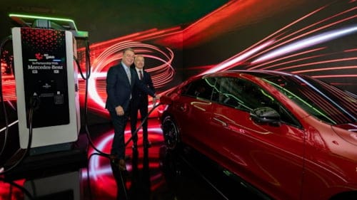 Mercedes ve En Yakıt el sıkıştı: Yüksek hızlı şarj ağı kuruluyor!