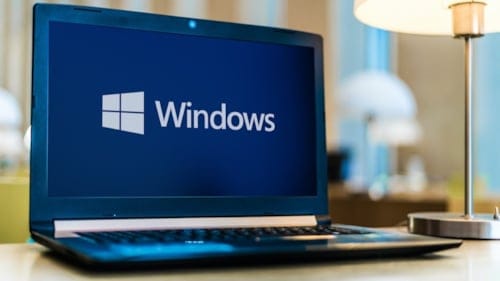 Bir devrin sonu geldi: Microsoft 18 yıllık Windows’un fişini çekti!