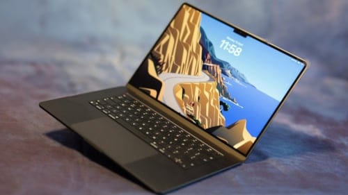 M6 MacBook Pro için OLED üretimi erken başladı