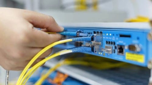 Vodafone ve Türksat el sıkıştı: Fiber altyapı ortak kullanılacak!
