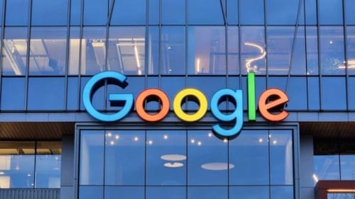 Google'a "çocukları manipüle etme" suçlaması