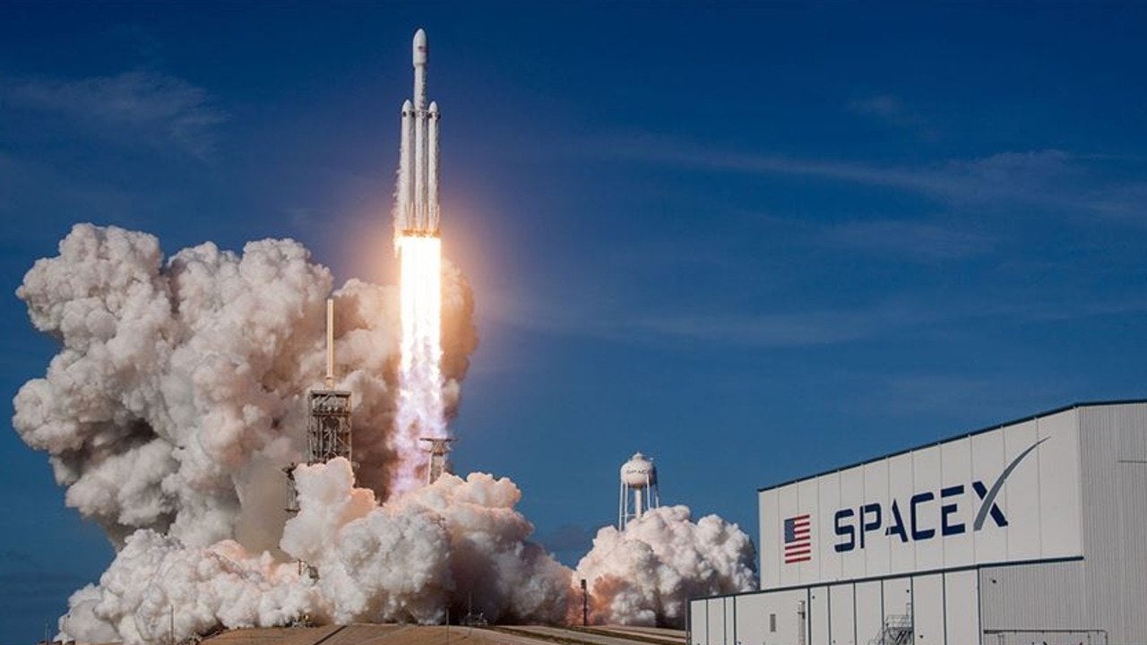 SpaceX, tarihin en büyük halka arzına hazırlanıyor