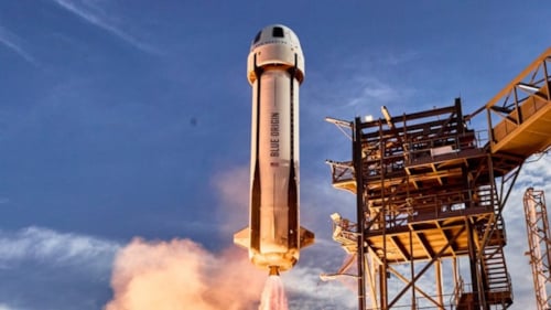 Blue Origin, turistik uzay görevlerine en az 2 yıllık ara verdi