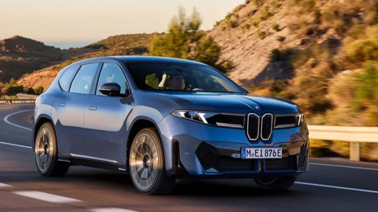Ön talebe açıldı: Yeni BMW iX3’ün Türkiye fiyatı…