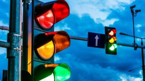 Trafik ışıklarında yeni dönem! Dördüncü ışık geliyor