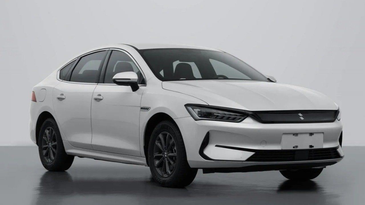 BYD'nin yeni markası Linghui sahneye çıktı! Linghui e9 tanıtıldı