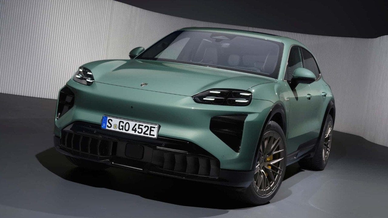 Tarih belli oldu! Elektrikli Porsche Cayenne Türkiye’ye geliyor!