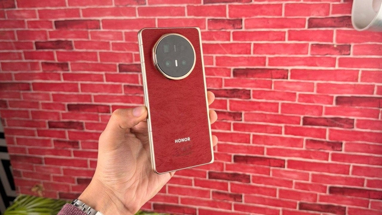 Honor Magic V6 tasarımı resmen ortaya çıktı