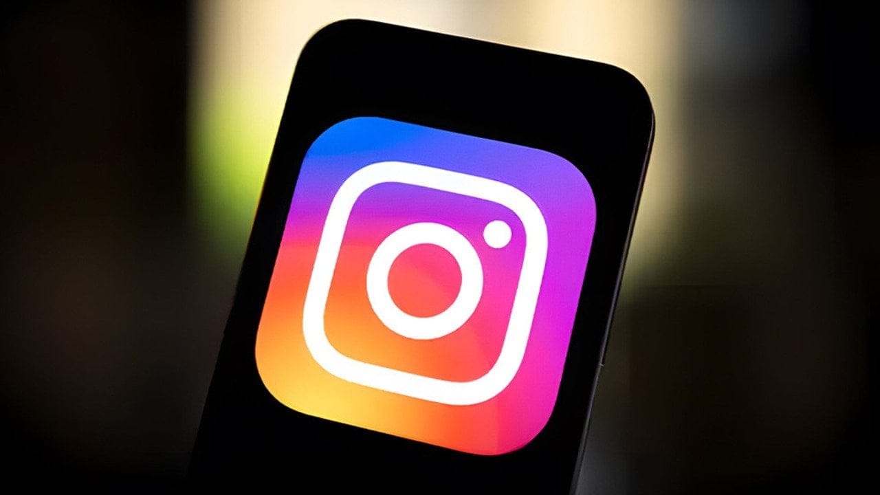 Instagram’dan yeni önlem: İntihara meyilli gençler bildirilecek!