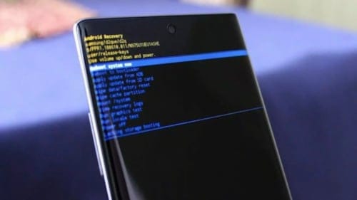 Samsung’dan sessiz değişiklik: Android kurtarma modundaki seçenekler kalktı!
