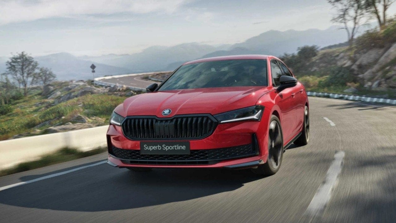 Hibrit Skoda Superb Sportline Türkiye'de satışa çıktı! İşte fiyatı ve özellikleri