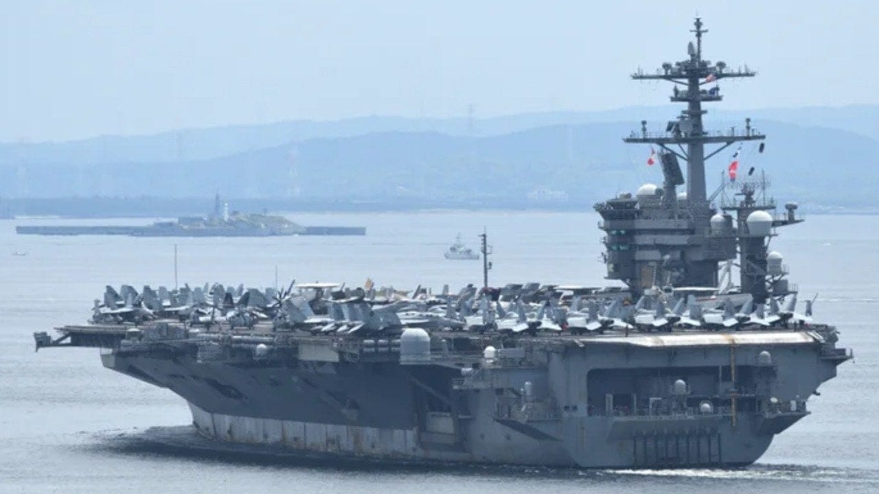 USS Abraham Lincoln uçak gemisi GPS veya radar olmadan nasıl yolunu bulabiliyor?