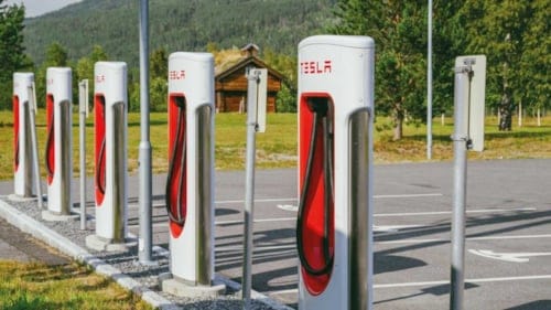 Tesla, Isparta'da 8 üniteli Supercharger istasyonu açtı
