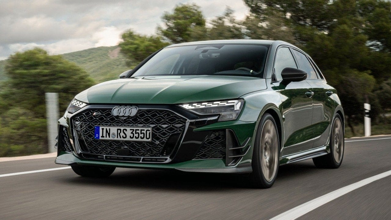Audi RS3 Competition Limited tanıtıldı! Sadece 750 adet üretilecek! 