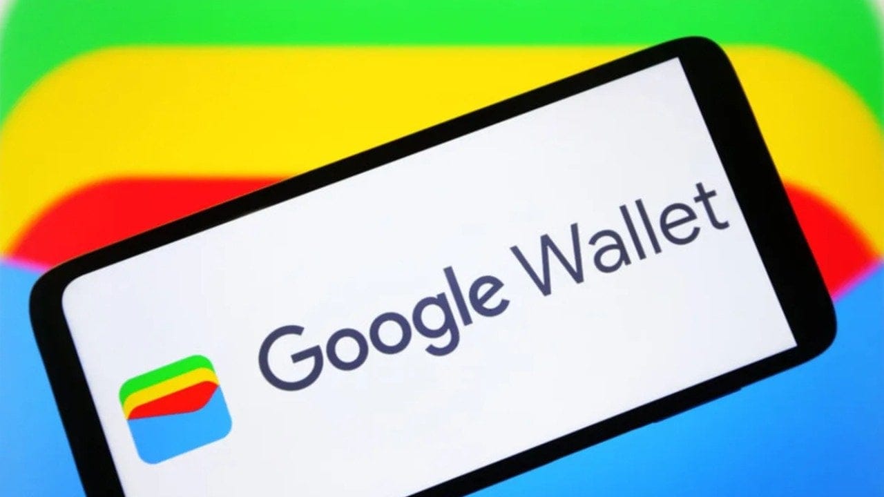 Google Wallet'ta yeni dönem! Geçiş kartları için renkli arayüz test ediliyor