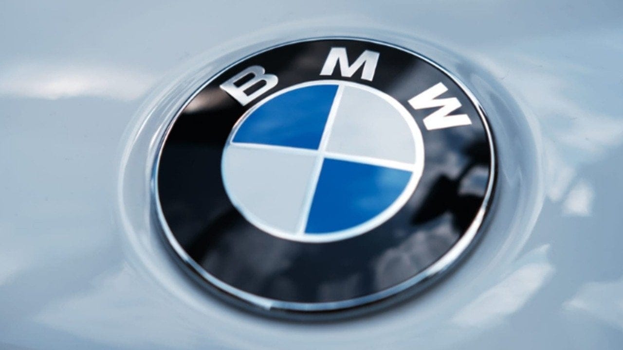 BMW’den otonom sürüşte yeni dönem: Araçlar gerçek zamanlı veri toplayacak