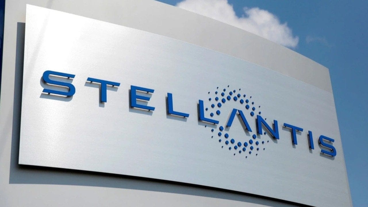 Stellantis’ten dev geri çağırma: 700 bin araçta yangın riski