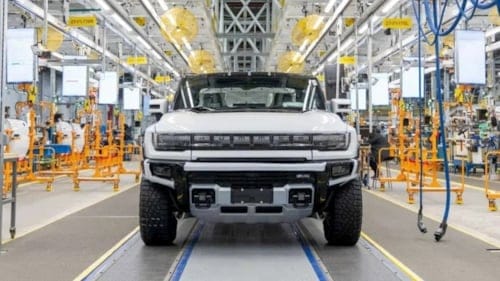 GM’de elektrikli araç alarmı: Factory Zero’da üretim yeniden durdu