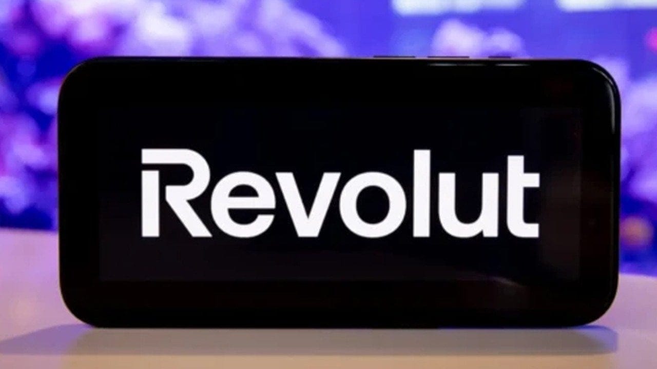 Fintech Devi Revolut Türkiye yolunda: Uygulama mağazalarda yerini aldı