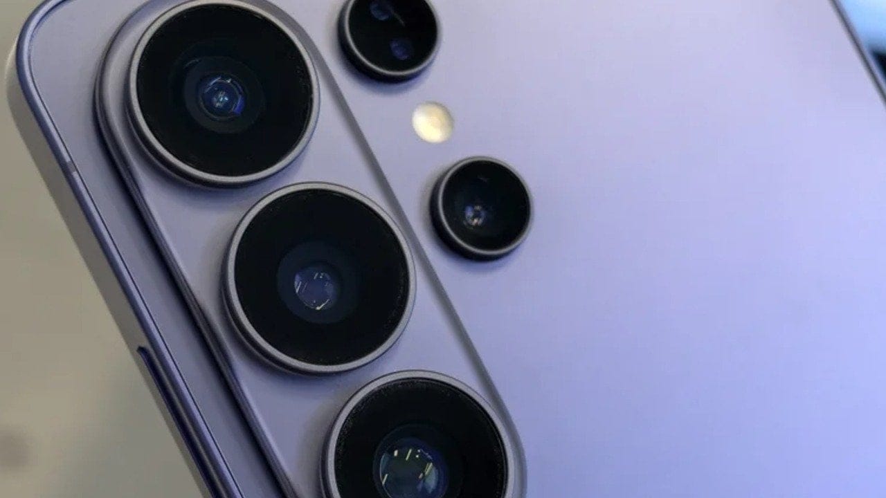 Samsung telefonlarda daha iyi fotoğraflar için yapmanız gereken 4 kamera ayarı