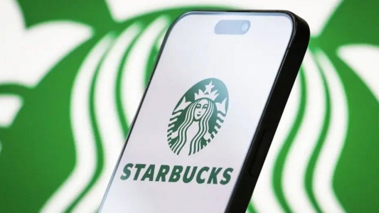 Starbucks’tan yapay zeka hamlesi: ChatGPT ile kişisel içecek önerisi dönemi