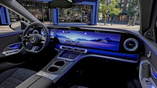 Mercedes’ten elektrikli C-Serisi atağı: 39 inçlik dev ekranlı kabin ortaya çıktı