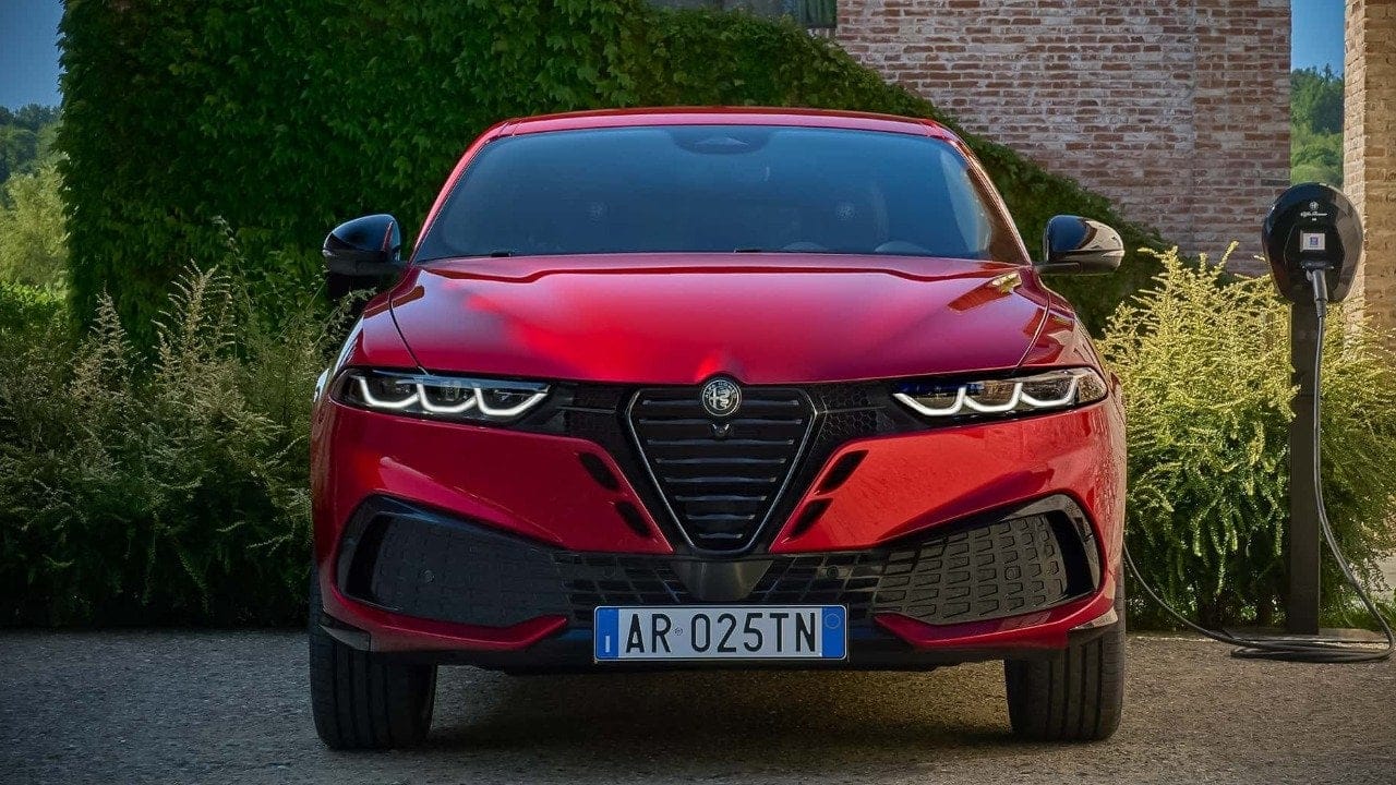 Yeni Alfa Romeo Tonale Türkiye'de satışa çıktı! İşte fiyatı ve özellikleri