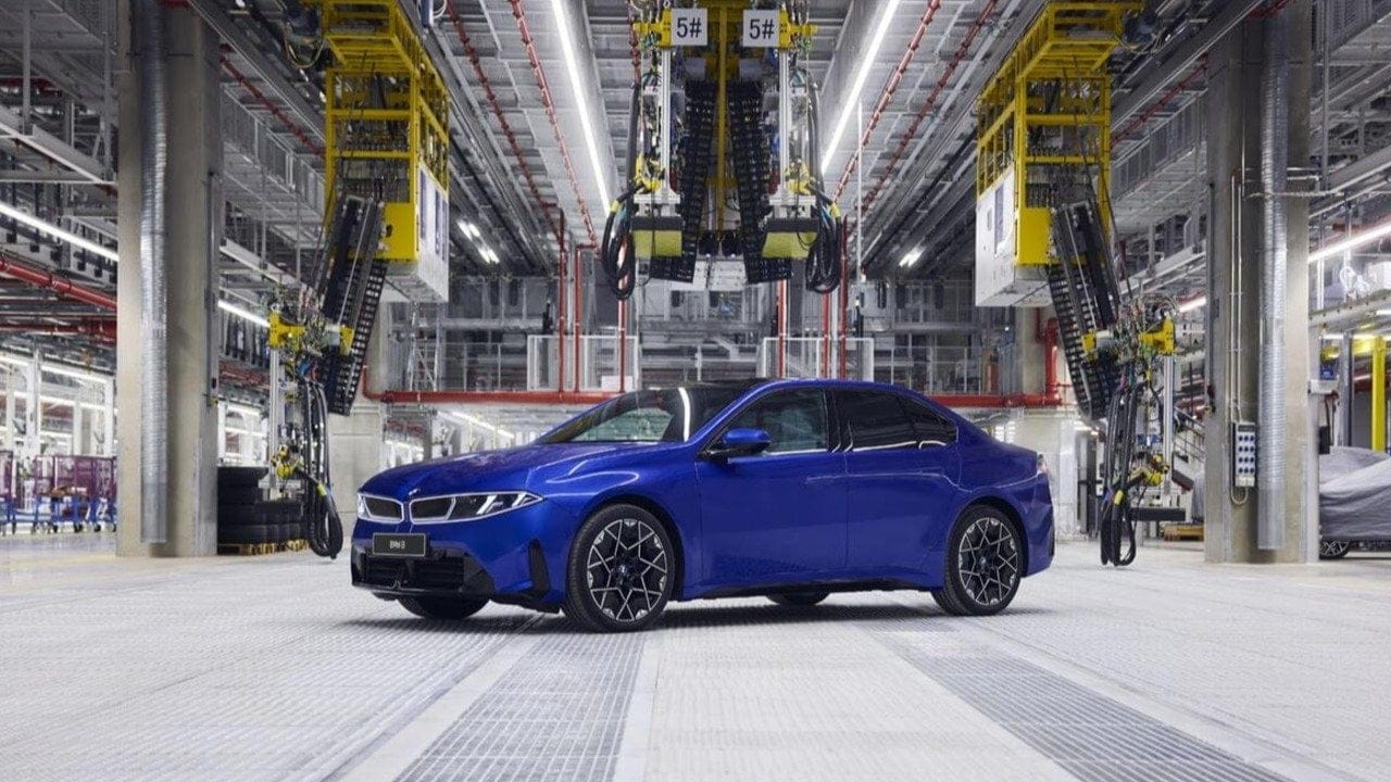 BMW, batarya üretiminde yapay zeka ile verimliliği artırmayı hedefliyor